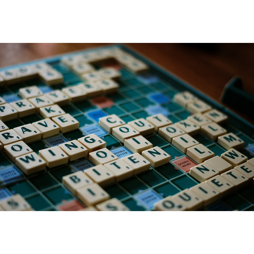 НАСТІЛЬНІ ІГРИ ДЛЯ ПІДЛІТКІВ