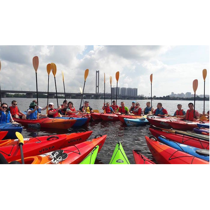 СІМЕЙНА ПРОГУЛЯНКА ПО ДНІПРУ НА КАЯКАХ