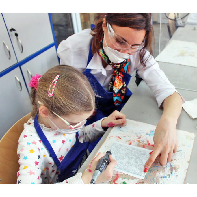 Майстер-клас по роботі з деревом і склом