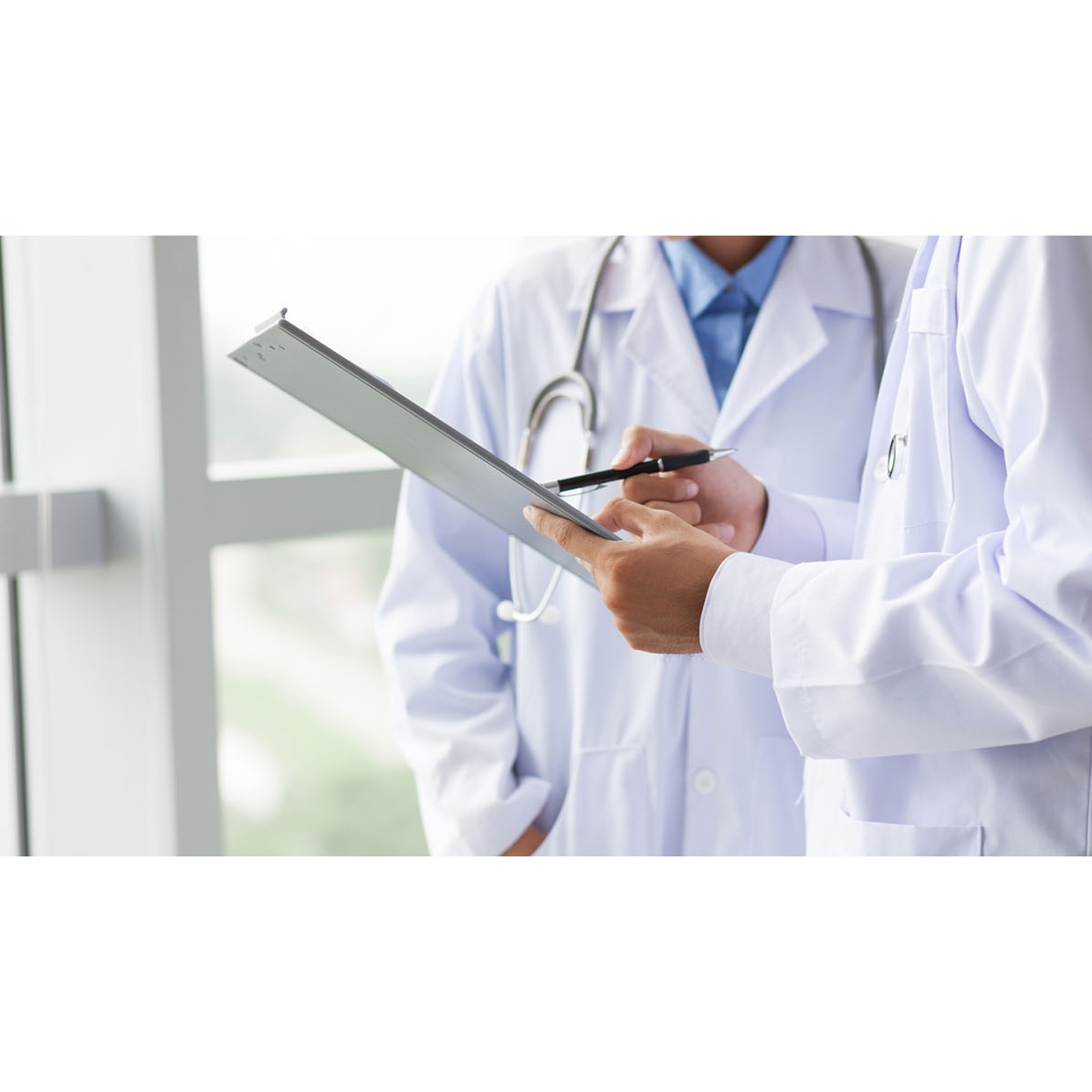 Не хочу вчитися. Як українських студентів-медиків змушують складати американський іспит