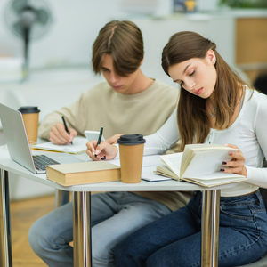 SchoolToGo запрошує учнів 9-11 класів долучитись до відкритого онлайн-проєкту «Твоя майбутня професія»