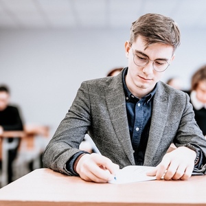 Методичні матеріали для вчителів: «Як навчати писати різні види есеїв у школі»