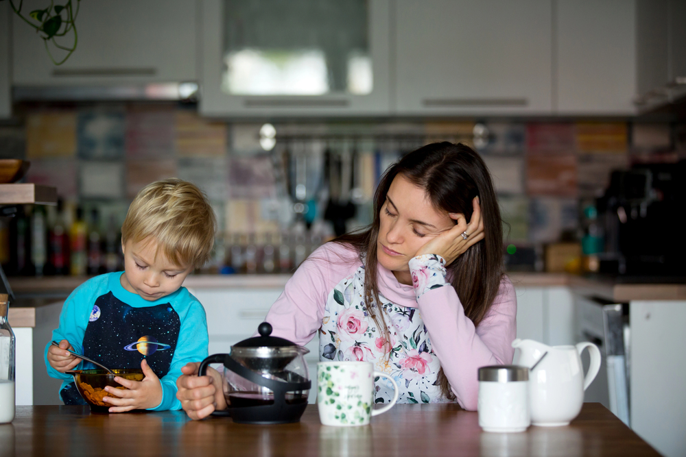 Парадокс повернення: чому люди їдуть із безпеки в небезпеку